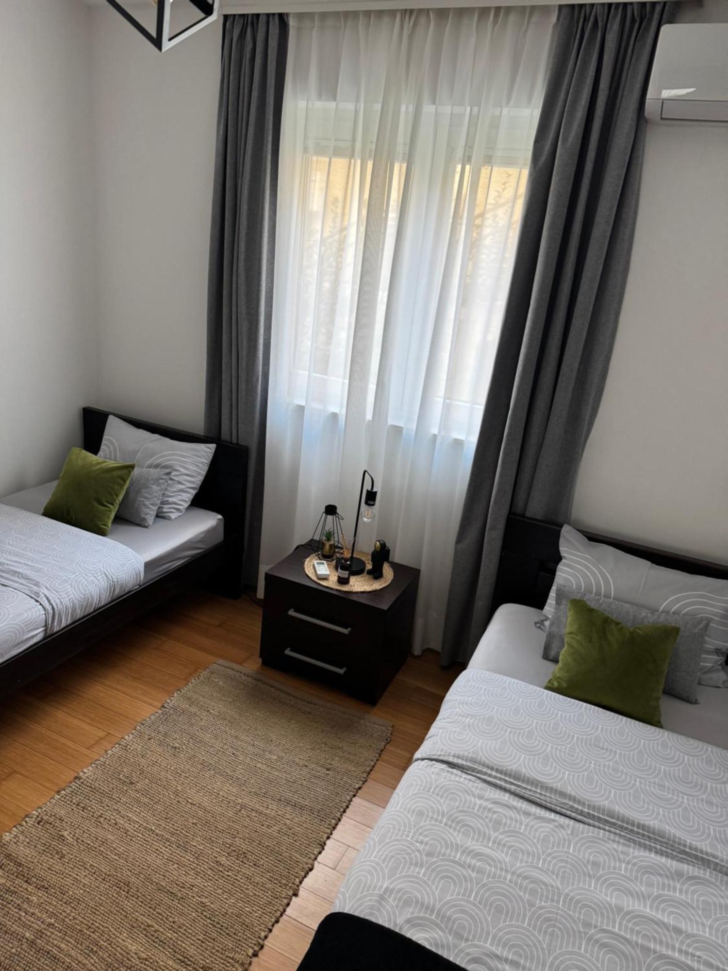 J&M Apartment كوتور المظهر الخارجي الصورة